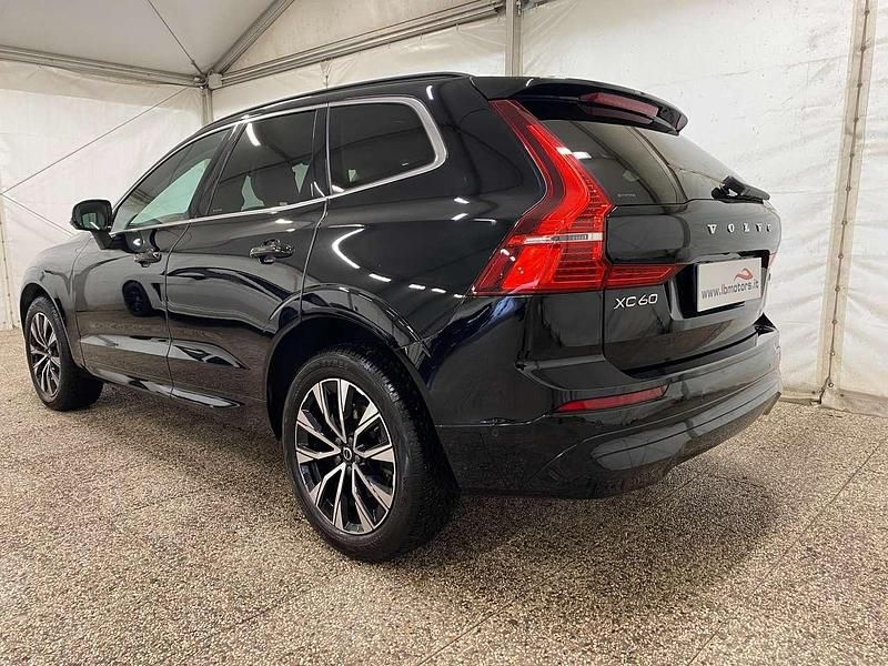 Usata Volvo XC60 Core 197 CV (144 kW) 2022 Nero SUV