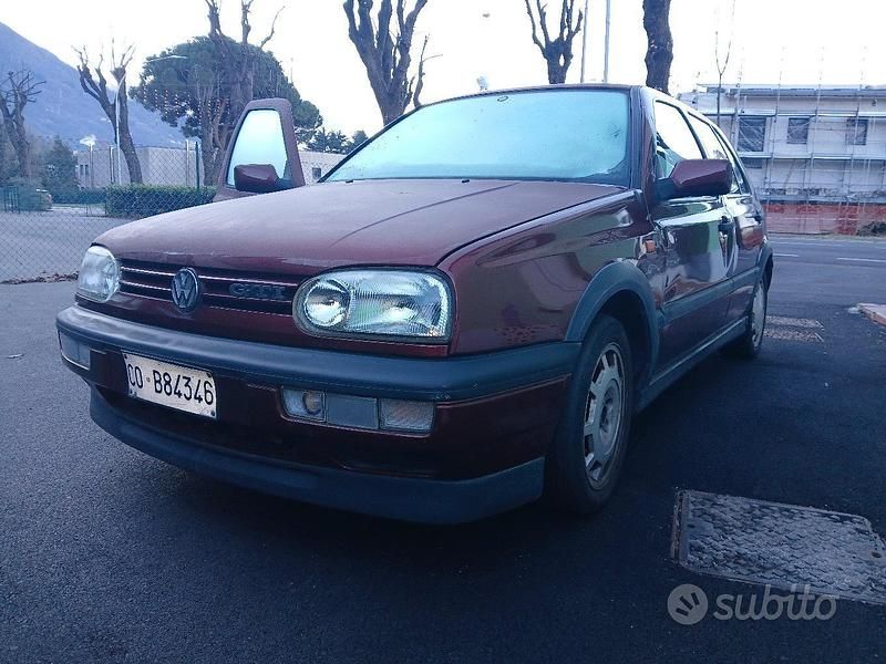 Usata 1992 VW Golf GTI Tre volumi | 2990 € - Immagine 1/4
