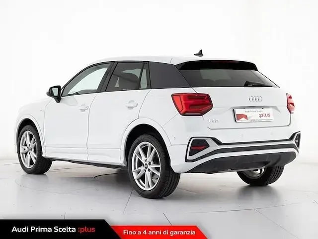 Usata Audi Q2 S-Line 150 CV (110 kW) 2025 Bianco ghiaccio metallizzato SUV