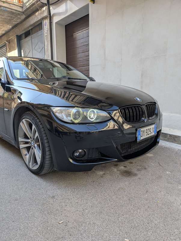 Nero Usata 2009 BMW 320 M Performance Coupé | 8500 € (Super prezzo) - Immagine 1/4
