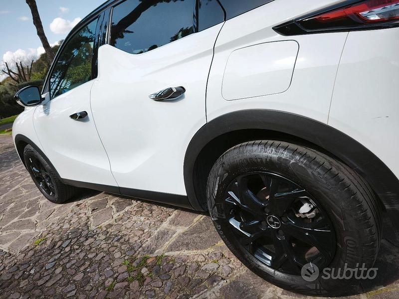 Usata DS Automobiles DS3 Crossback So Chic 100 CV (73 kW) 2022 Bianco SUV