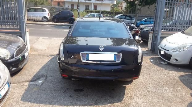 lancia thesis 2.4 jtd emblema lancia thesis 2.4 jtd emblema