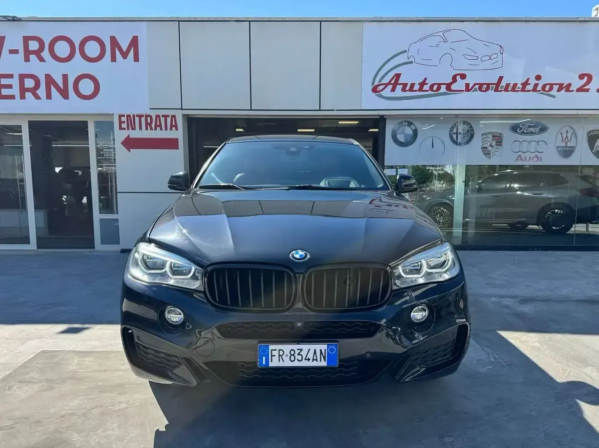 Usata BMW X6 M Sport 249 CV (183 kW) 2018 Saphirschwarz metallic SUV