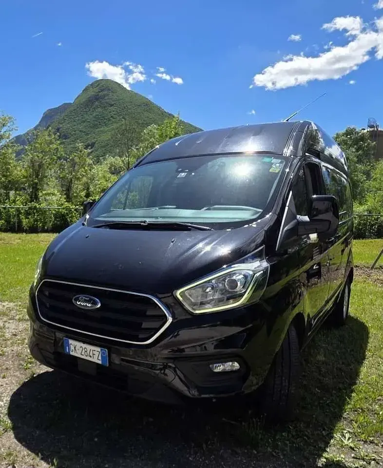 Usata Ford Transit Custom Trend 170 CV (125 kW) 2022 Nero Furgone
