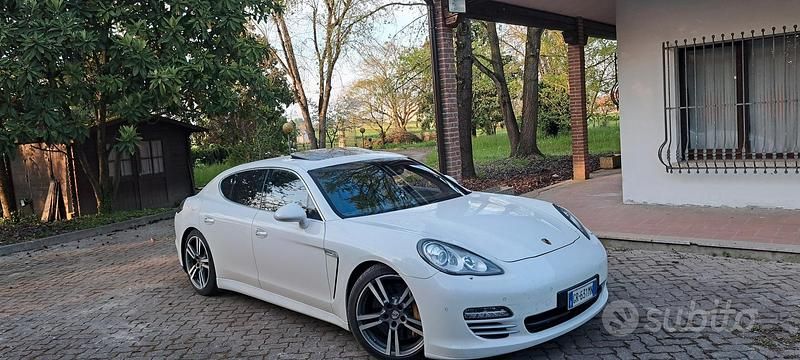 Bianco Usata 2010 Porsche Panamera 4S Tre volumi | 27.000 € - Immagine 1/4