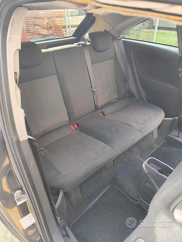 Usata Opel Corsa 75 CV (55 kW) 2008 Nero