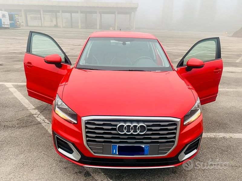 Usata Audi Q2 116 CV (85 kW) 2019 Rosso SUV