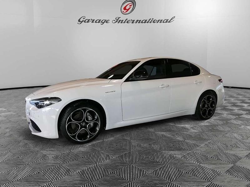 Bianco Usata 2022 Alfa Romeo Giulia Veloce Tre volumi | 37.900 € (Buon prezzo) - Immagine 1/4