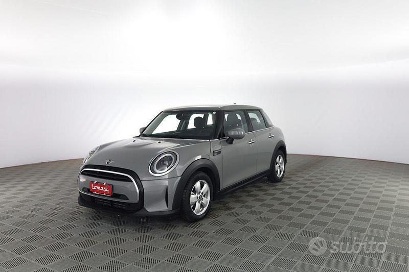 Usata Mini Cooper Essential 136 CV (100 kW) 2022 Grigio Utilitaria