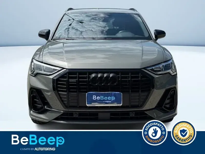 Usata Audi Q3 S-Line 190 CV (139 kW) 2024 Grigio metallizzato SUV