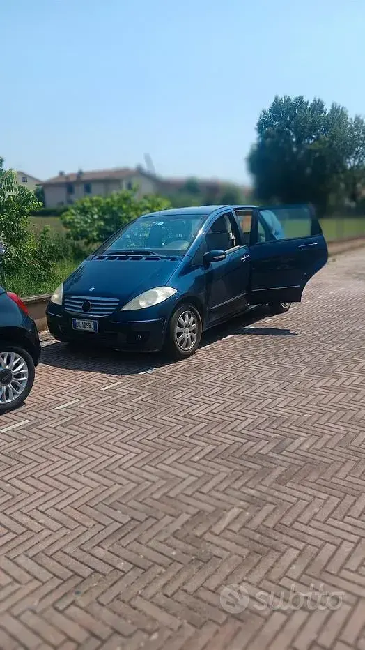 Usata Mercedes A180 109 CV (80 kW) 2007 Bluazzurro Berlina