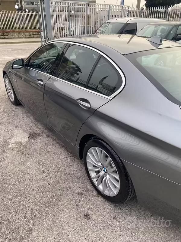 Usata BMW 525 Efficient Dynamics 218 CV (160 kW) 2016 Grigio Berlina