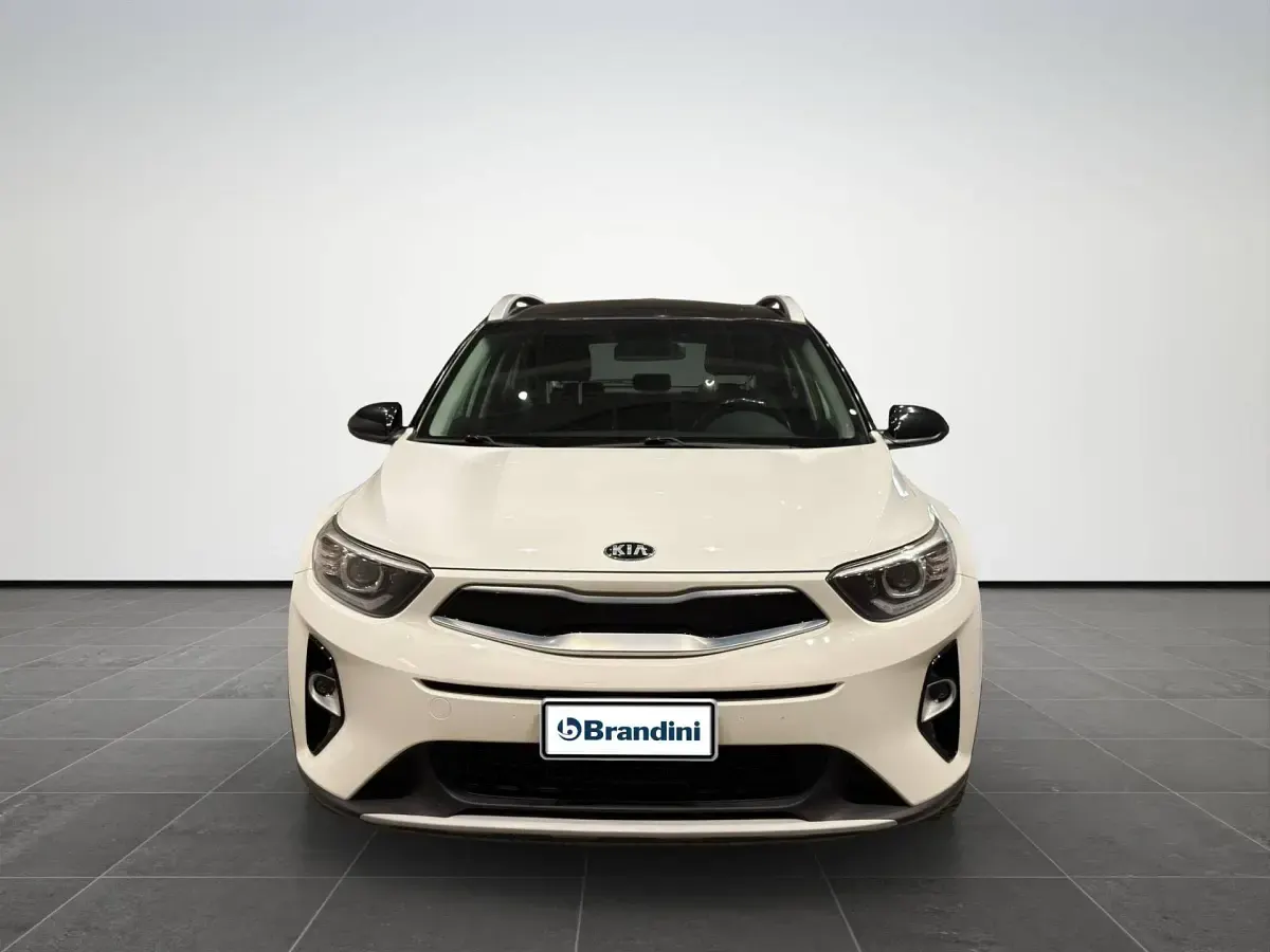 Usata Kia Stonic Style 101 CV (74 kW) 2019 Bianco SUV