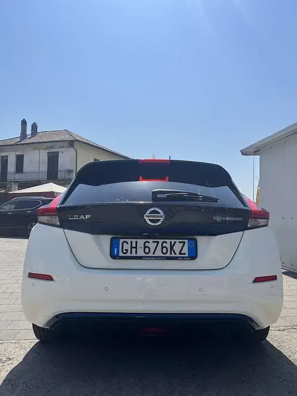 Usata Nissan Leaf Tekna 89 kW (122 CV) 2022 Utilitaria
