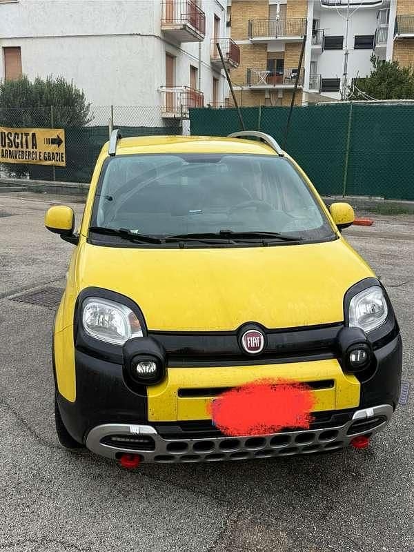 Usata Fiat Panda Active 60 CV (44 kW) 2021 Giallo Utilitaria