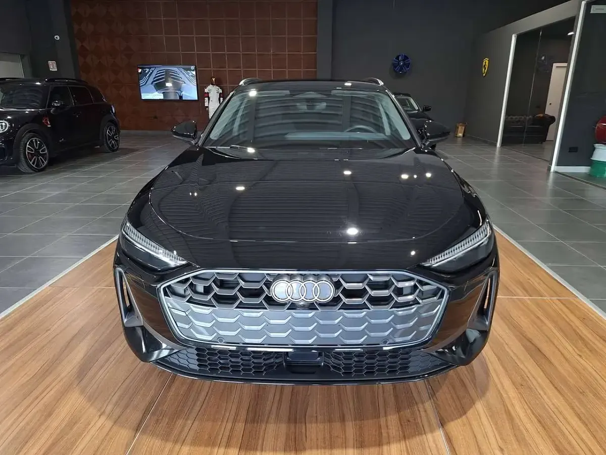Usata Audi A5 Advanced Plus 204 CV (150 kW) 2025 Nero Station wagon