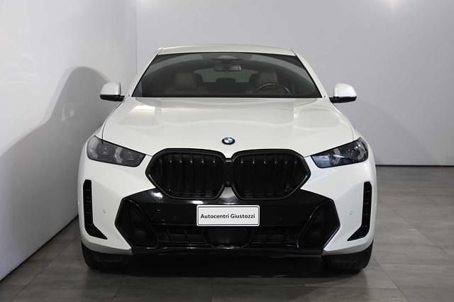 Usata BMW X6 M Sport 286 CV (210 kW) 2024 Bianco SUV