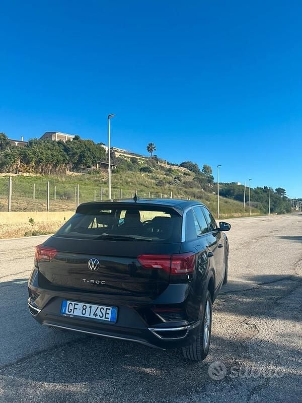 Usata VW T-Roc 150 CV (110 kW) 2021 Nero SUV