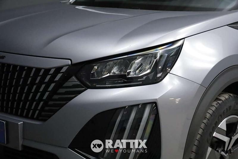 Usata Peugeot 2008 Allure 131 CV (96 kW) 2025 Grigio artense SUV