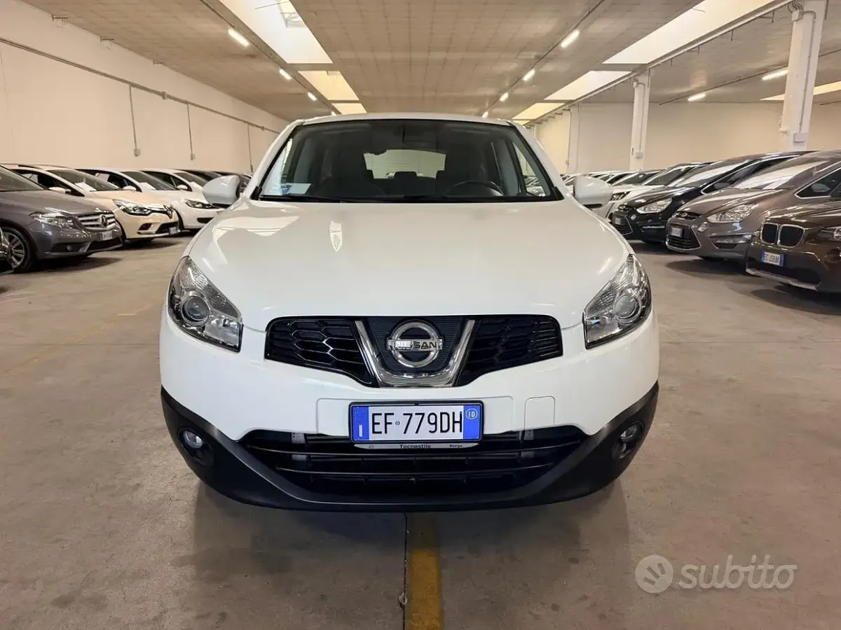 Usata Nissan Qashqai Tekna 150 CV (110 kW) 2010 Bianco SUV