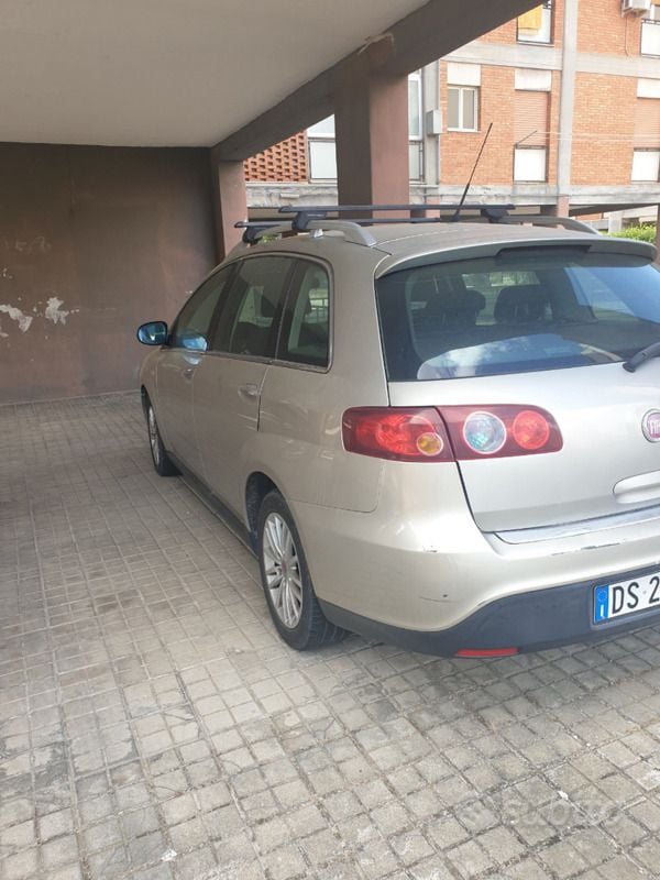 Usata Fiat Croma 150 CV (110 kW) 2008 Grigio Station wagon