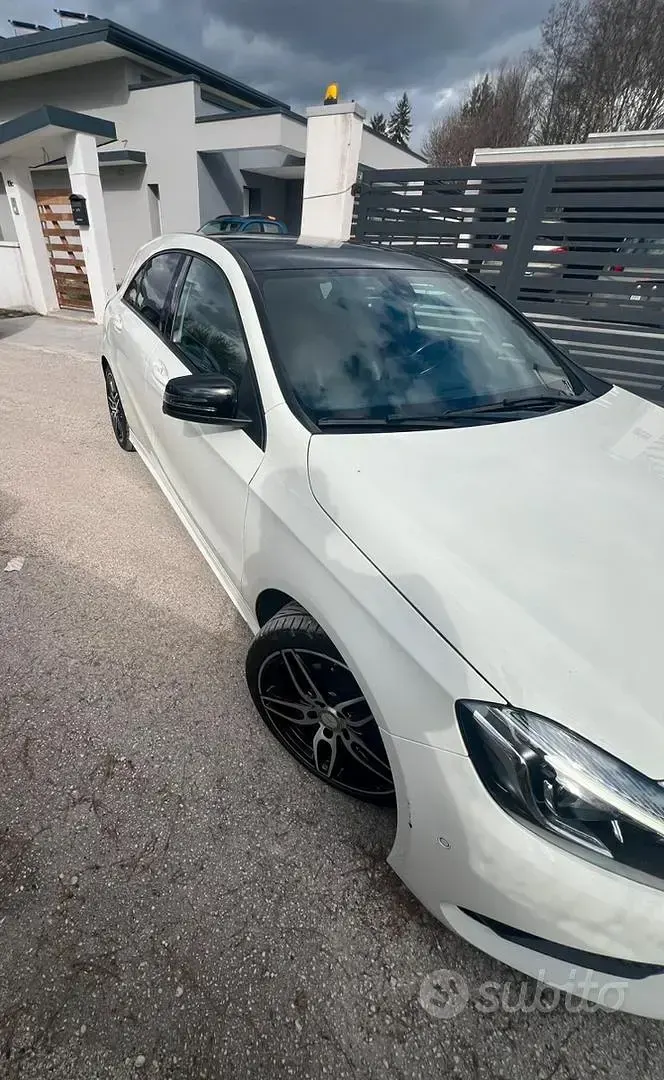 Usata Mercedes 200 136 CV (100 kW) 2016 Bianco Berlina