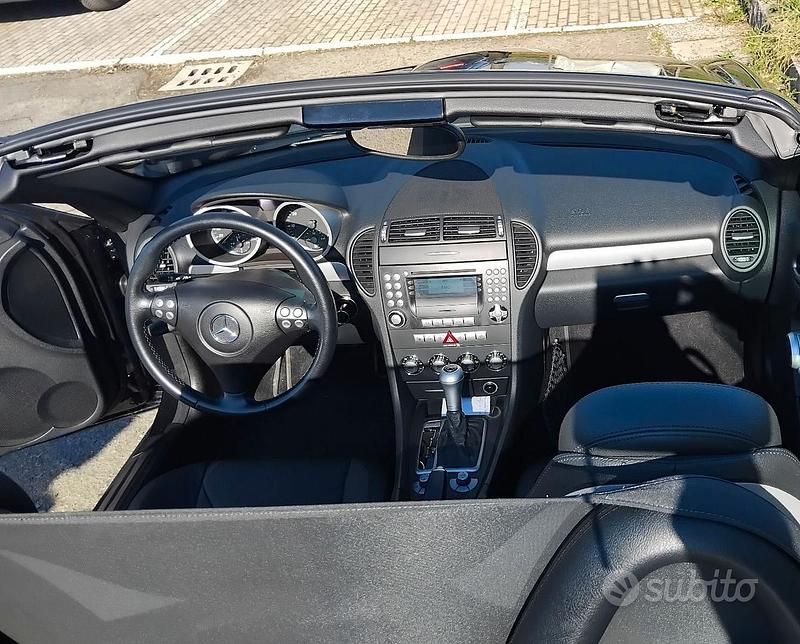 Usata Mercedes SLK200 163 CV (119 kW) 2006 Nero Cabrio