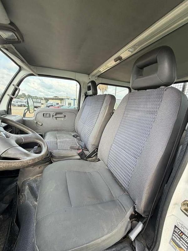 Usata Nissan Cabstar 125 CV (91 kW) 2006 Bianco Pick-up