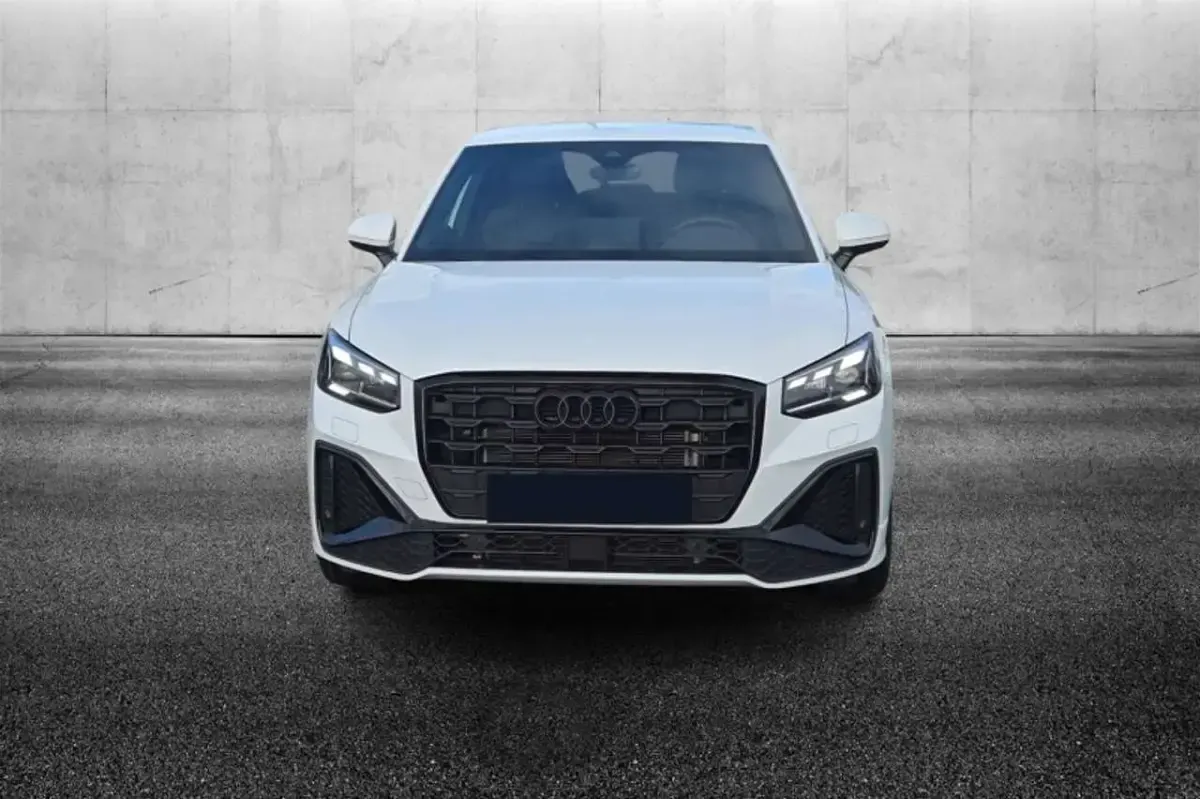 Usata Audi Q2 S-Line 150 CV (110 kW) 2024 Bianco SUV