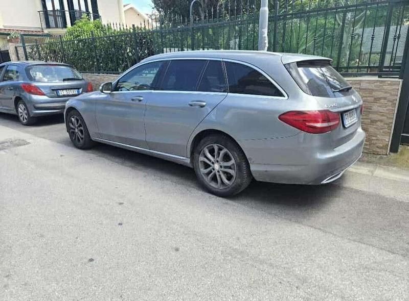 Usata Mercedes C220 Executive 170 CV (125 kW) 2015 Argento Station wagon