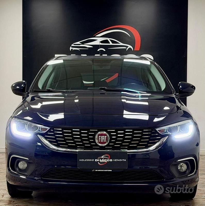 Usata Fiat Tipo Lounge 120 CV (88 kW) 2017 Blu Berlina