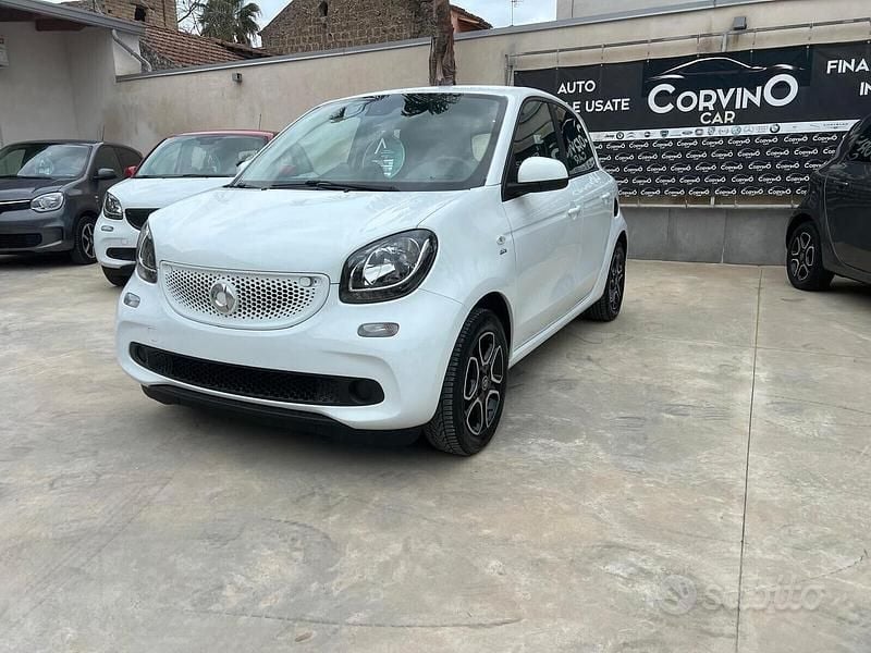 Bianco Usata 2017 Smart ForFour Passion Utilitaria | 11.499 € (Buon prezzo) - Immagine 1/4