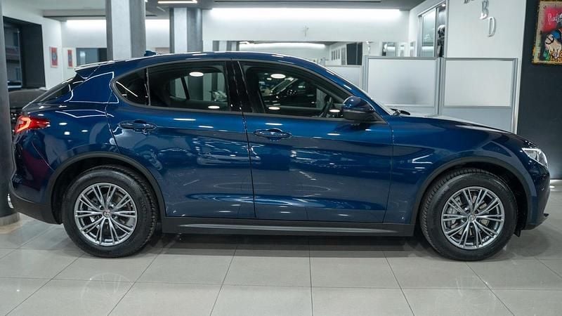 Usata Alfa Romeo Stelvio 190 CV (139 kW) 2020 Blu SUV