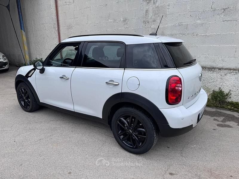 Usata Mini Cooper Countryman 90 CV (66 kW) 2016 Bianco SUV