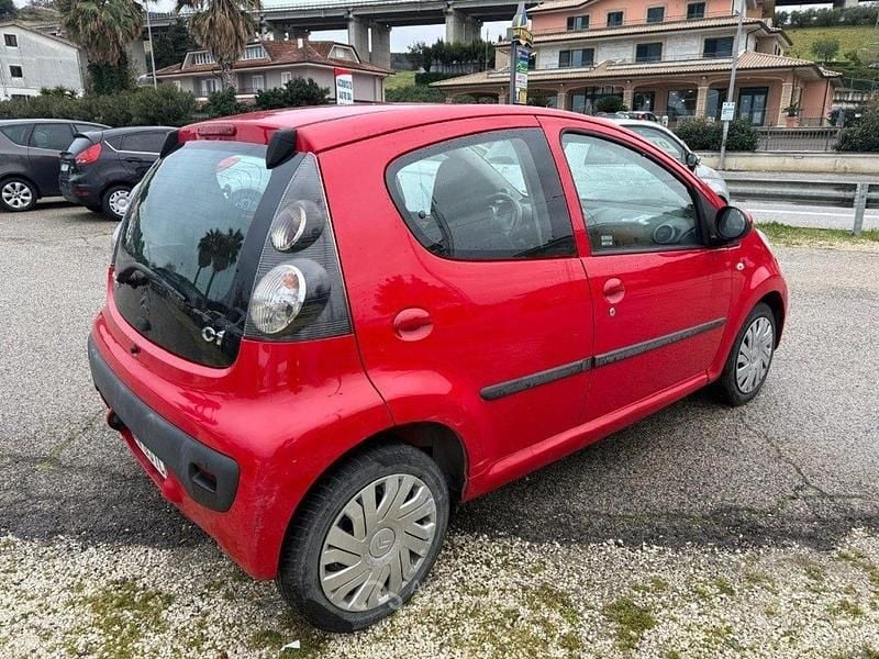Usata Citroën C1 55 CV (40 kW) 2008 Rosso pastello Utilitaria