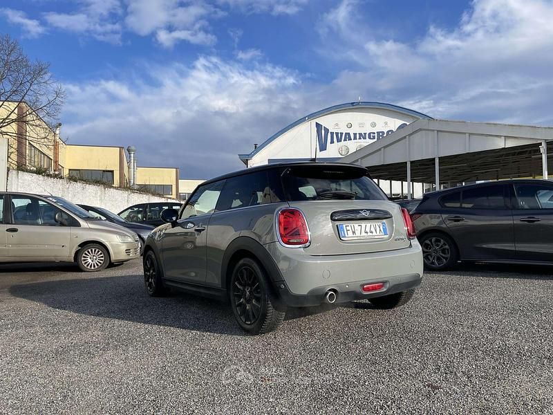 Usata Mini Cooper D Hype 116 CV (85 kW) 2019 Gray Utilitaria