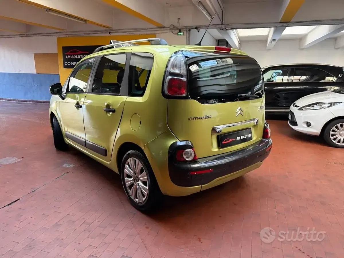 Usata Citroën C3 Picasso 95 CV (69 kW) 2010 Verde Monovolume
