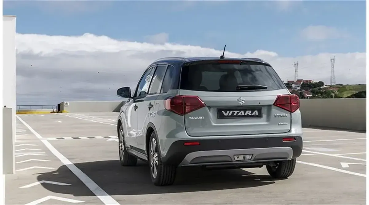 Usata Suzuki Vitara Cool 129 CV (94 kW) 2021 Nero SUV
