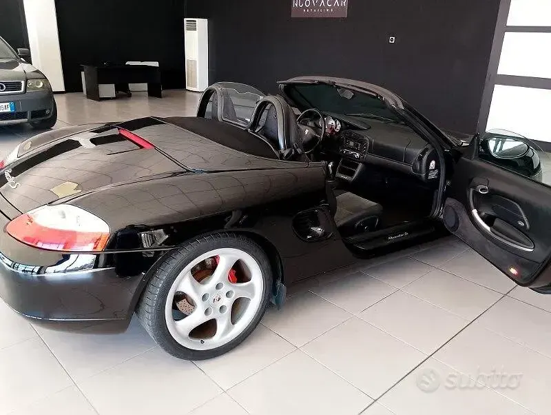 Usata Porsche Boxster 252 CV (185 kW) 2001 Nero Cabrio
