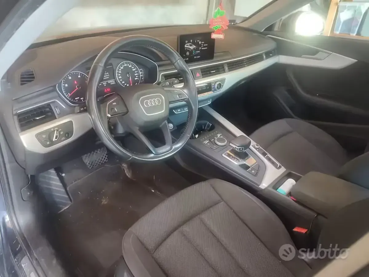 Usata Audi A4 150 CV (110 kW) 2017 Blu Station wagon