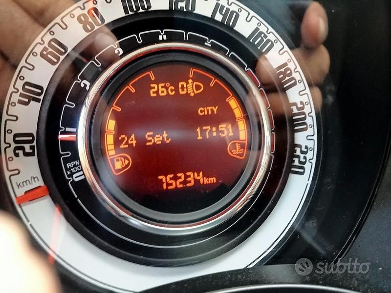 Usata Fiat 500 69 CV (50 kW) 2017 Bianco Utilitaria