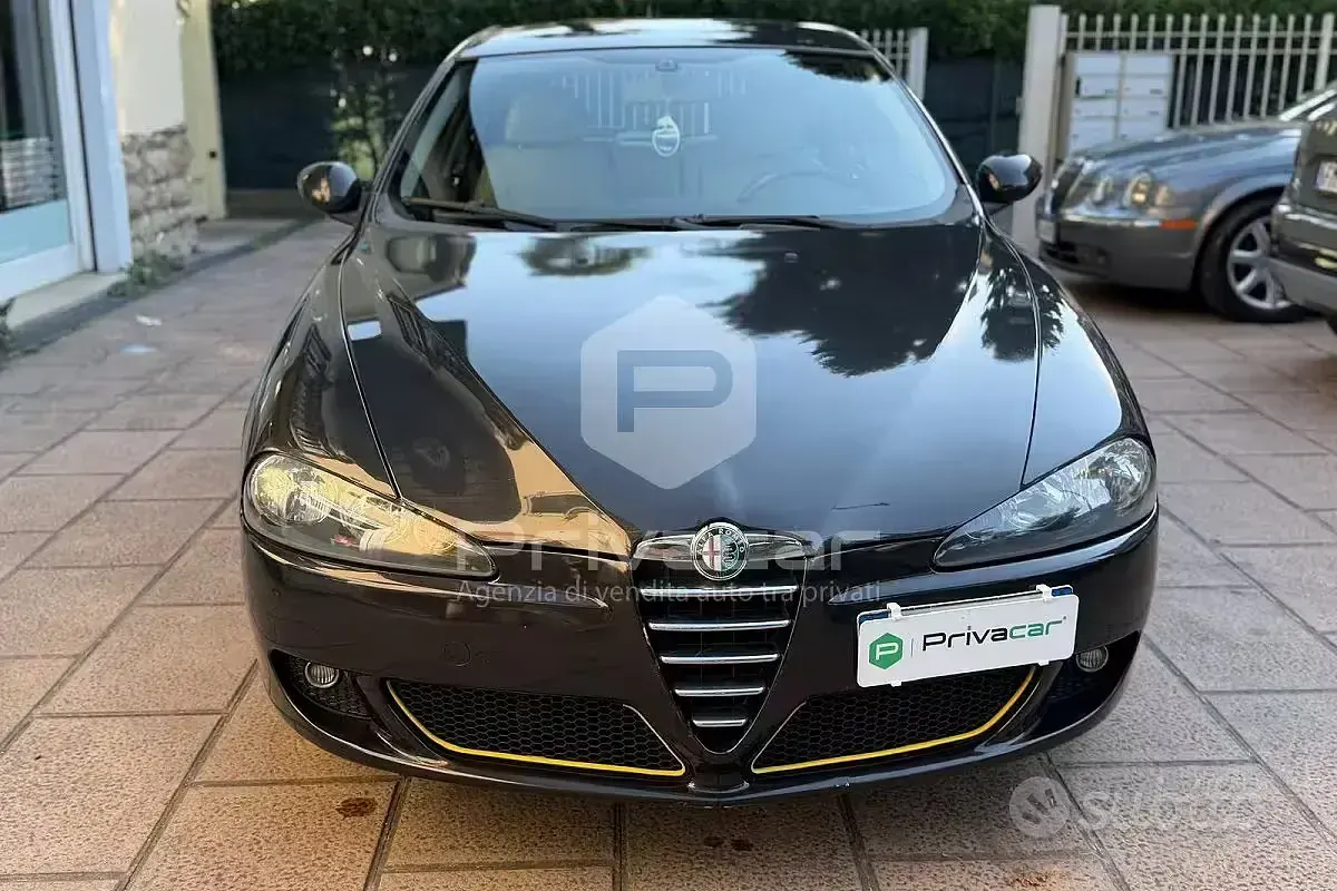 Usata Alfa Romeo 147 150 CV (110 kW) 2006 Nero Utilitaria