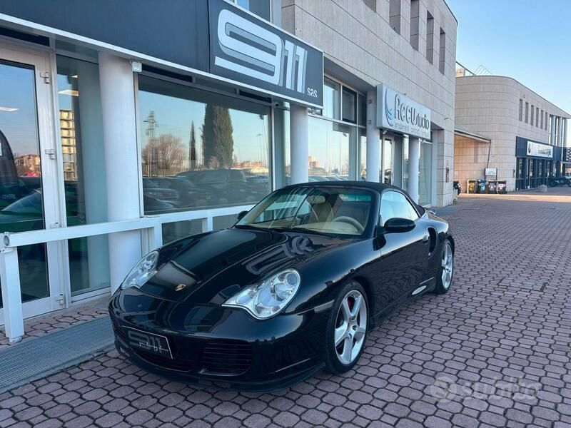 Nero Usata 2004 Porsche 996 Turbo Cabrio | 75.000 € - Immagine 1/4