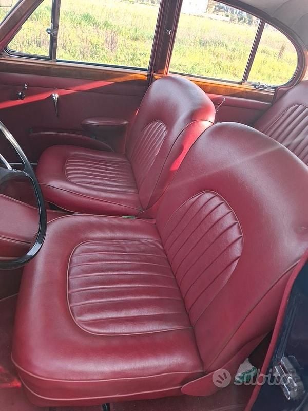 Usata Jaguar MK II 1960 Blu Berlina