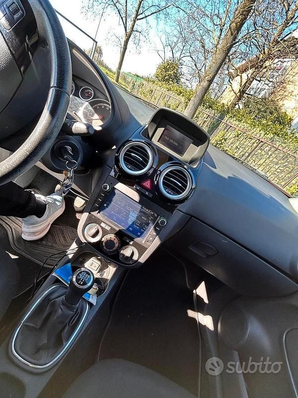 Usata Opel Corsa 70 CV (51 kW) 2015 Grigio Utilitaria