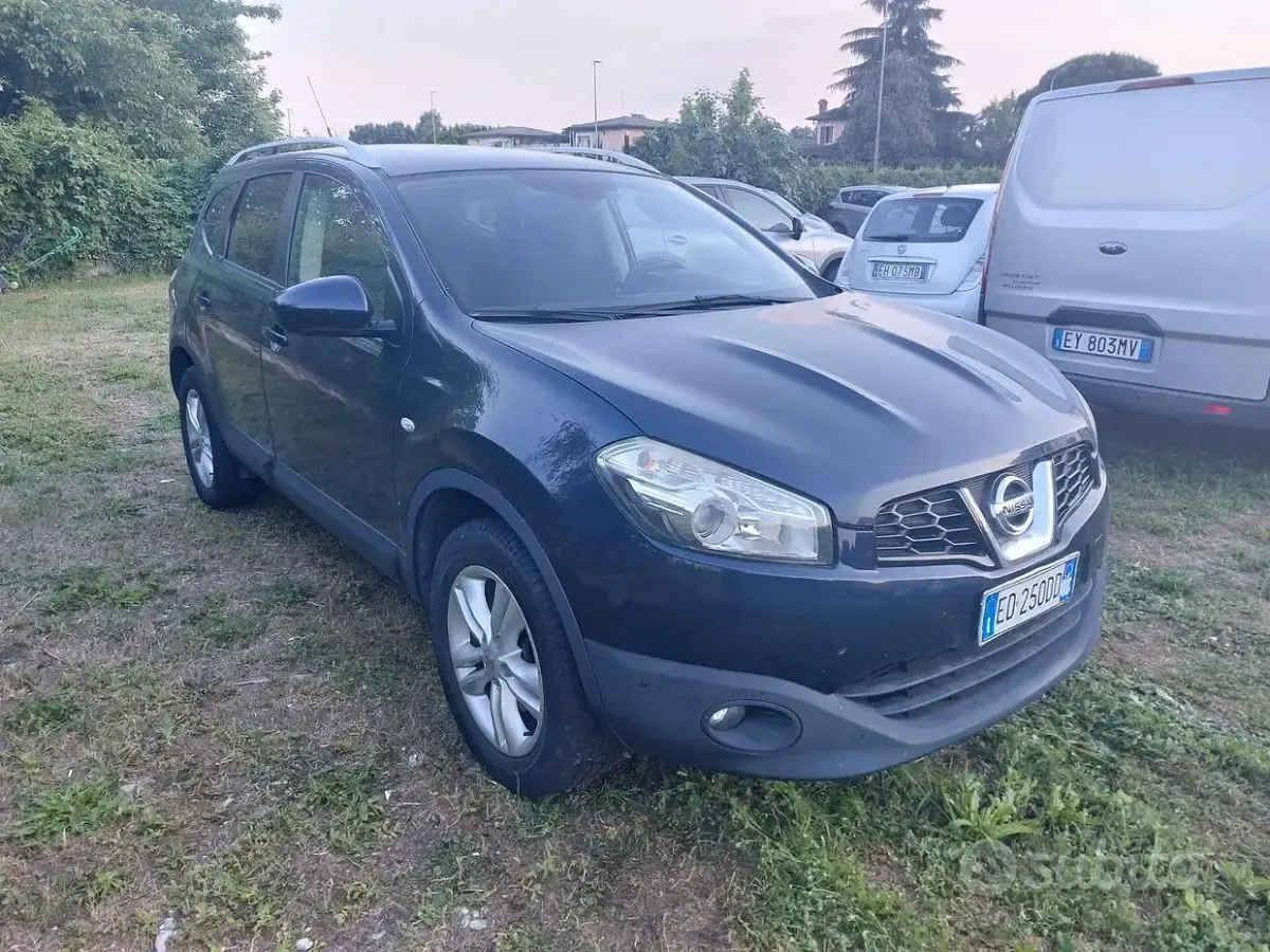 Usata Nissan Qashqai +2 Tekna 150 CV (110 kW) 2010 Blu SUV