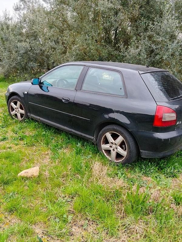 Usata Audi A3 130 CV (95 kW) 2001 Nero Utilitaria