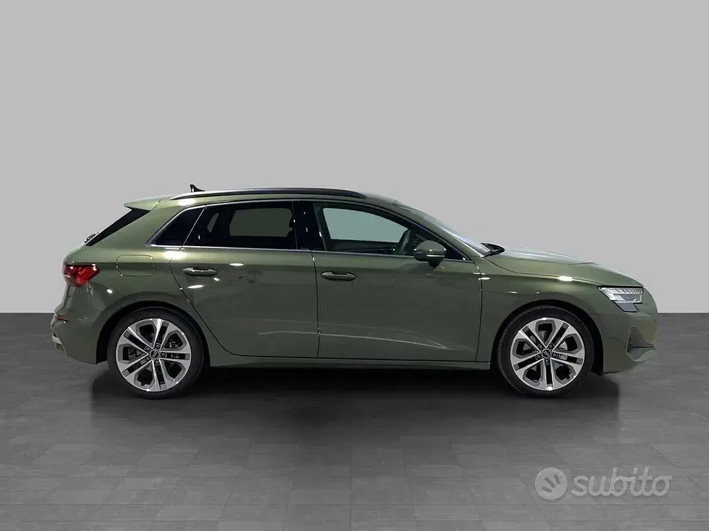 Usata Audi A3 Advanced Plus 150 CV (110 kW) 2026 Verde distretto metallizzato Berlina