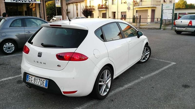 Usata Seat Leon FR 170 CV (125 kW) 2012 Berlina