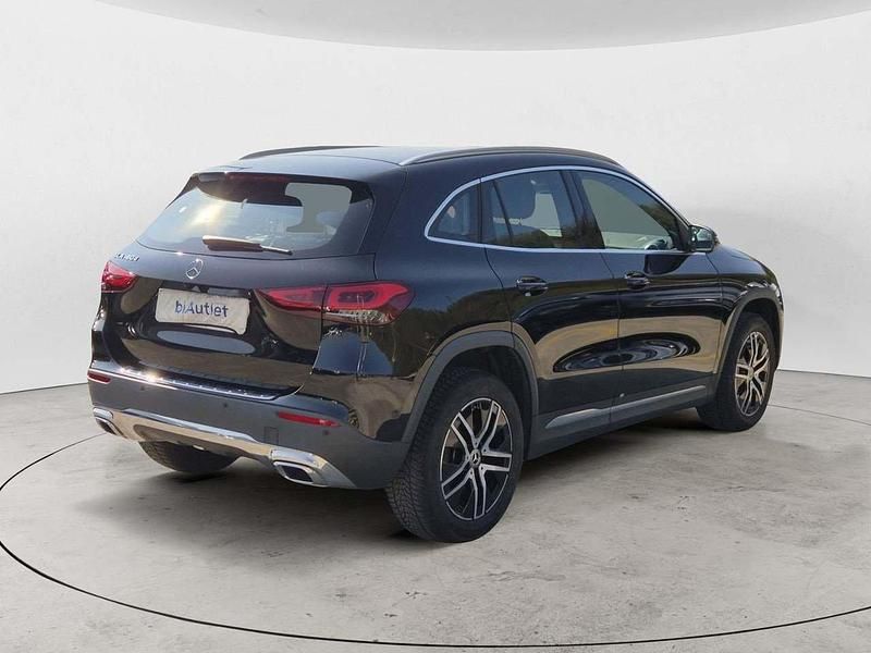 Usata Mercedes GLA180 116 CV (85 kW) 2023 Nero SUV